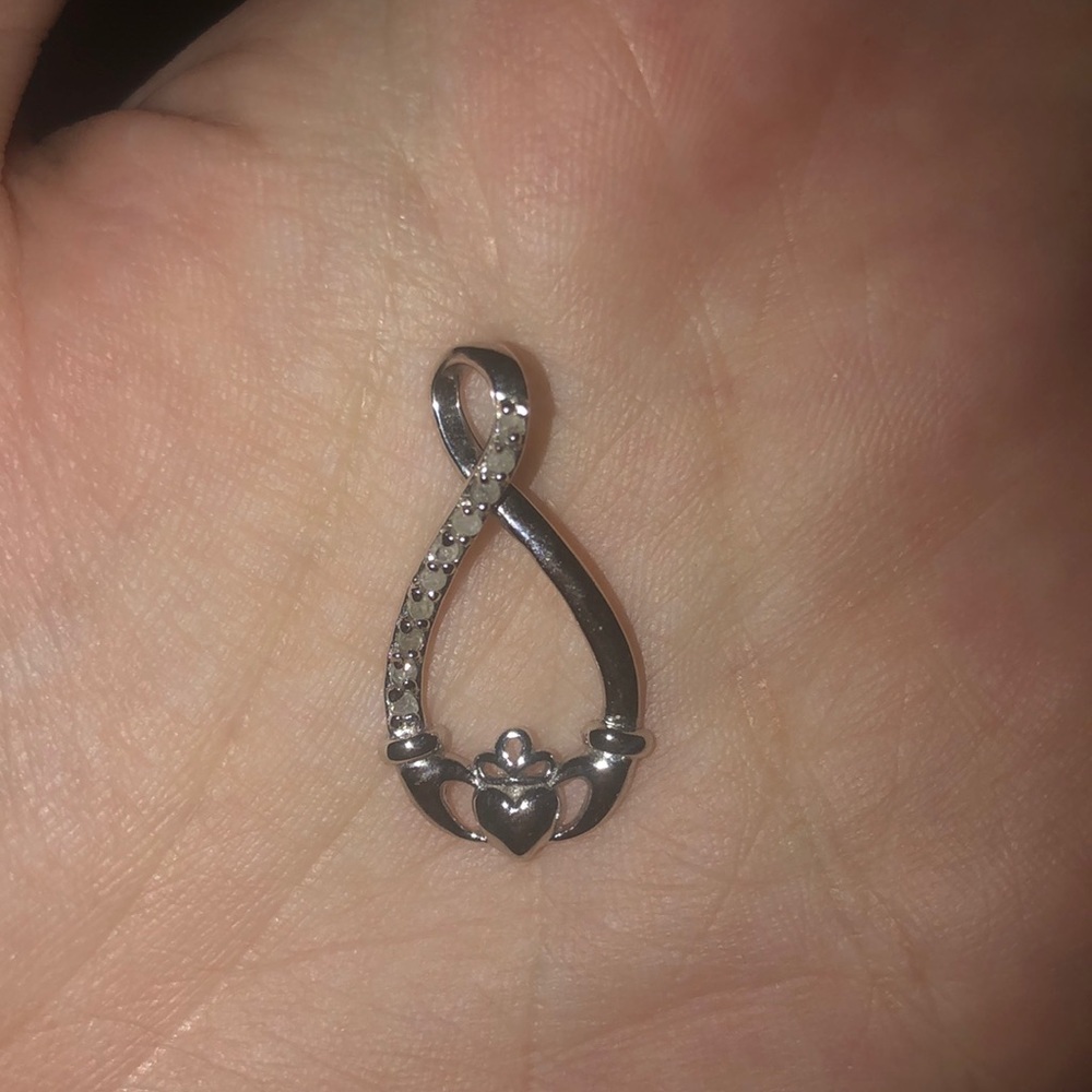 Clatter necklace pendant